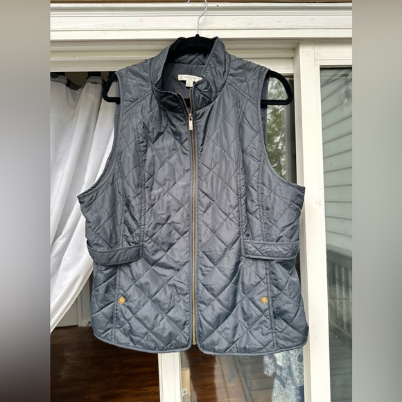 Liz Claiborne lightweight padded vest - Picture 1 of 3